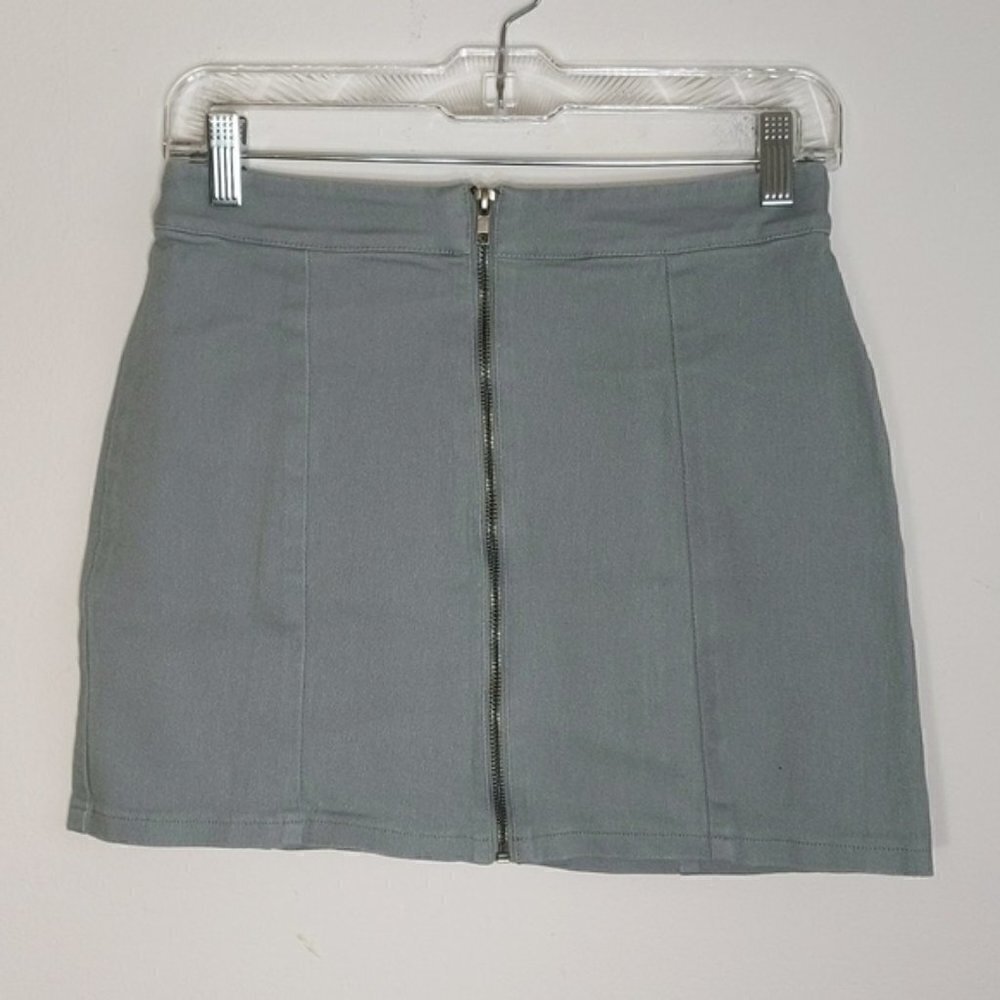 Forever 21 Zip Front Mini Skirt